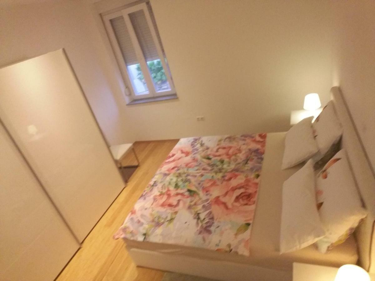 Ferienwohnung Mary Zadar Exterior foto